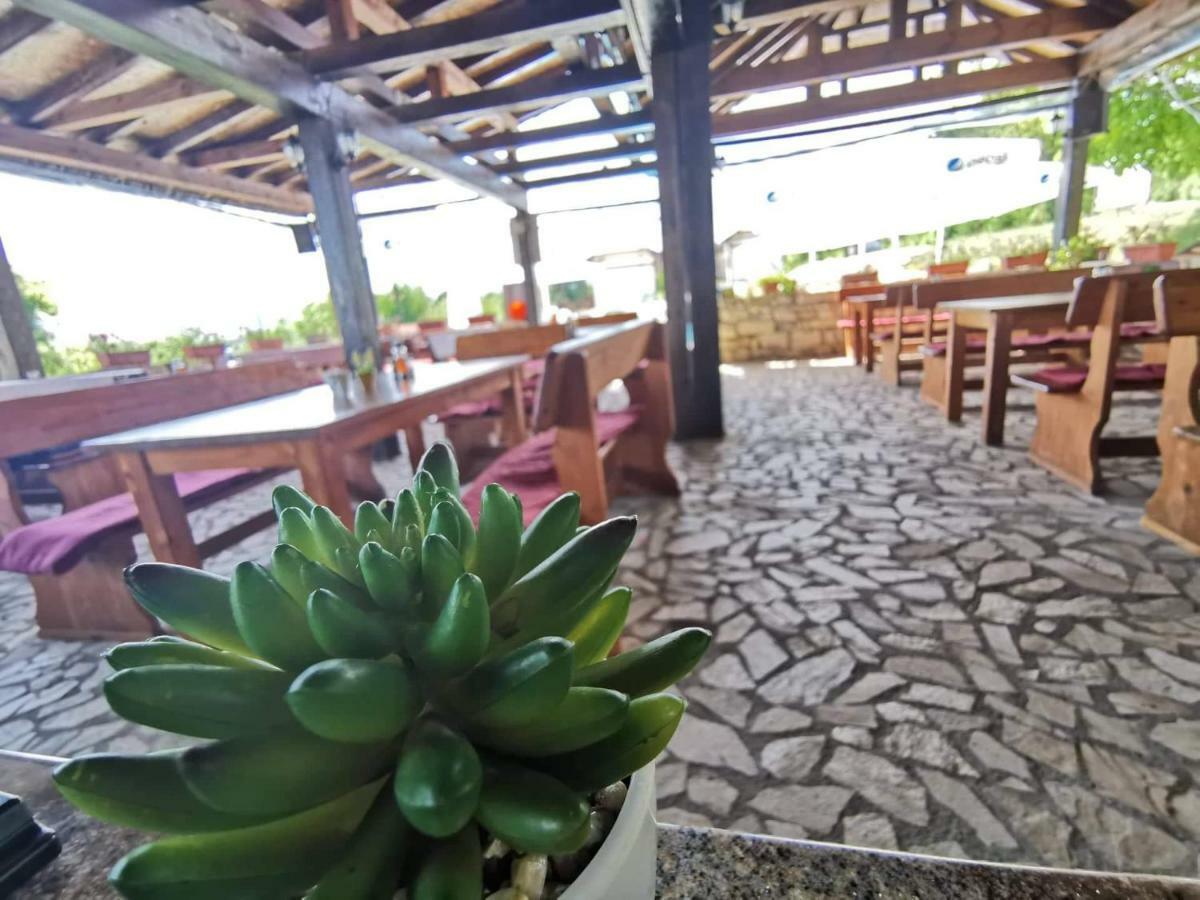 Complex Magura Hotel Rabisha Exterior foto